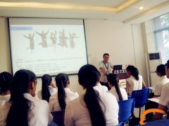 足不出户轻松就业——仟吉西饼校园专场招聘会