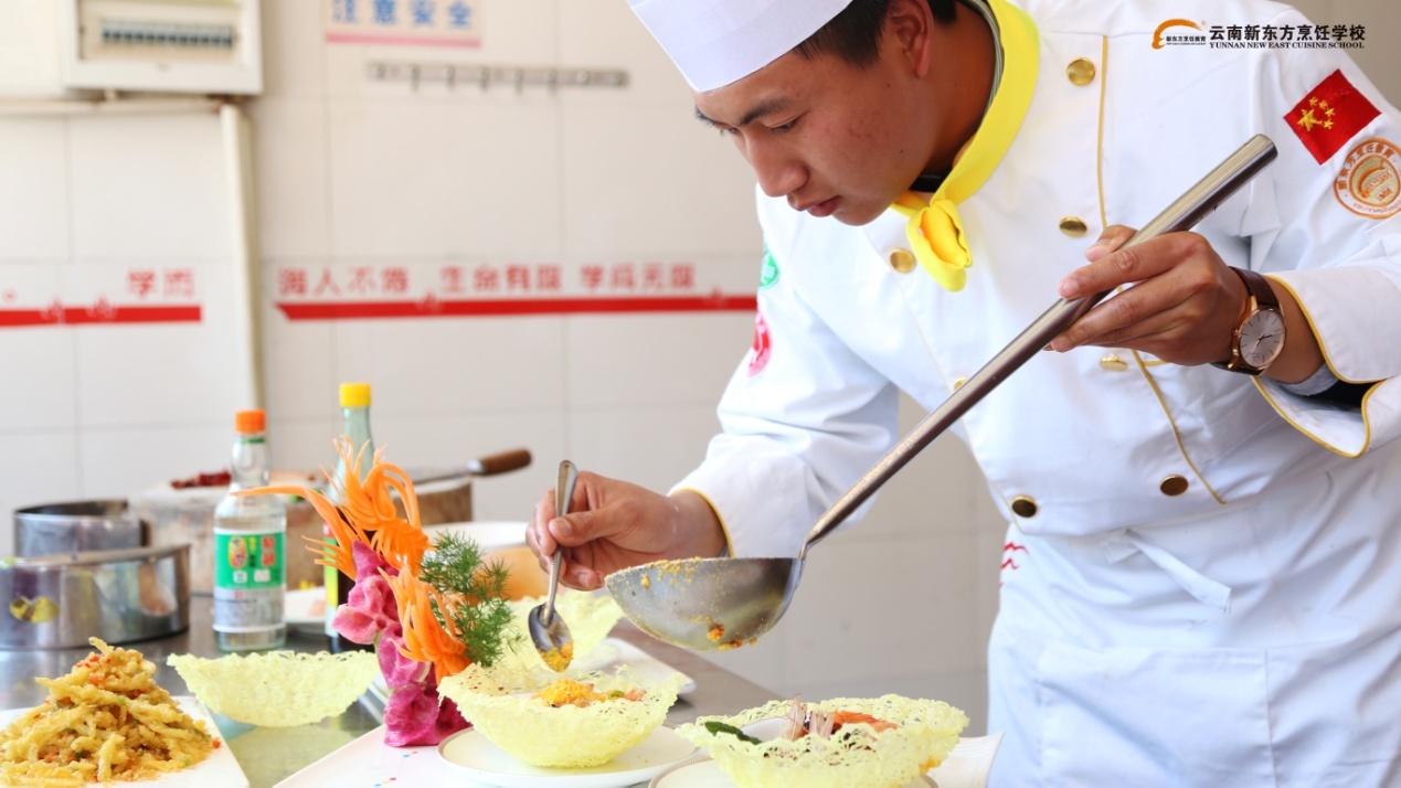 教师技能大比拼：“咱们家的都是真老师！”