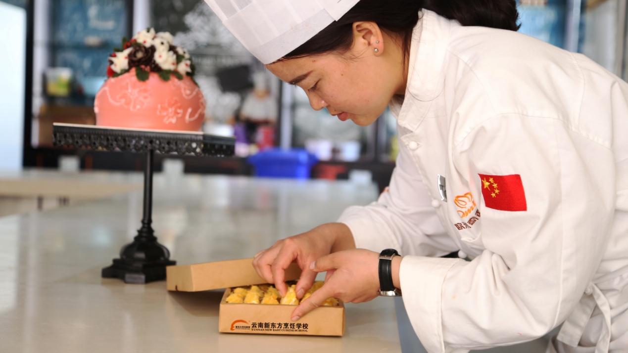 教师技能大比拼：“咱们家的都是真老师！”