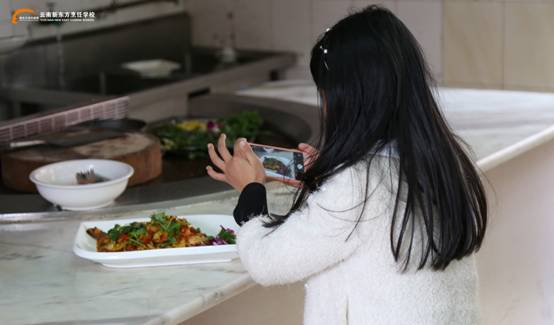 小编支招：如何免费获取一份美食福利