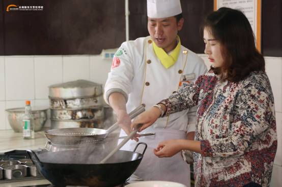 小编支招：如何免费获取一份美食福利