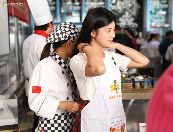 惊呆！家长会居然还能这样玩……