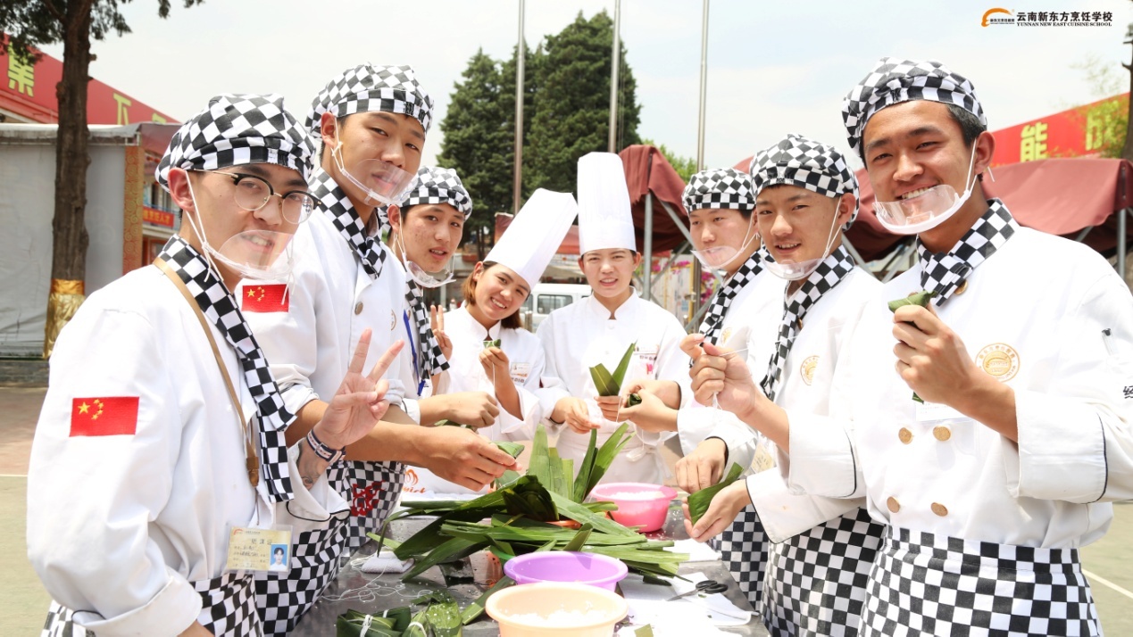 粽香飘满院 欢乐满春城