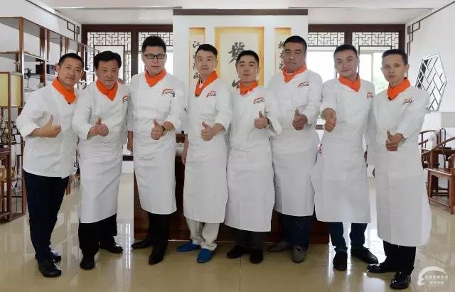 新东方烹饪专业升级，明星大师共襄“饕宴”盛举！