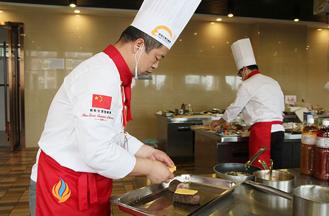 “丘比杯” 第四届中国新东方烹饪技能大赛教师组总决赛