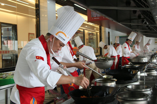 ——“丘比杯”第四届中国新东方烹饪技能大赛教师组决赛隆重启幕