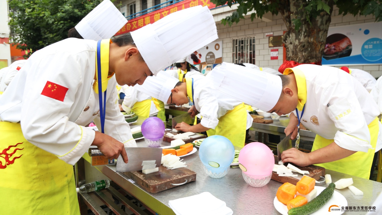 中考结束来这里，你就有可能成为下一个“绝世高手”