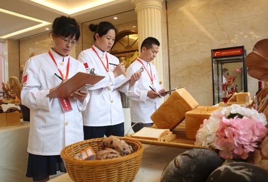 超强评委阵容 助阵饕餮赛事