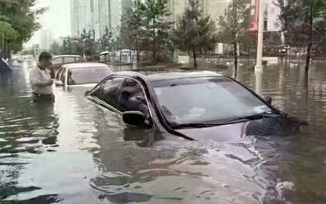 史诗级巨作：陪你到昆明看一看海