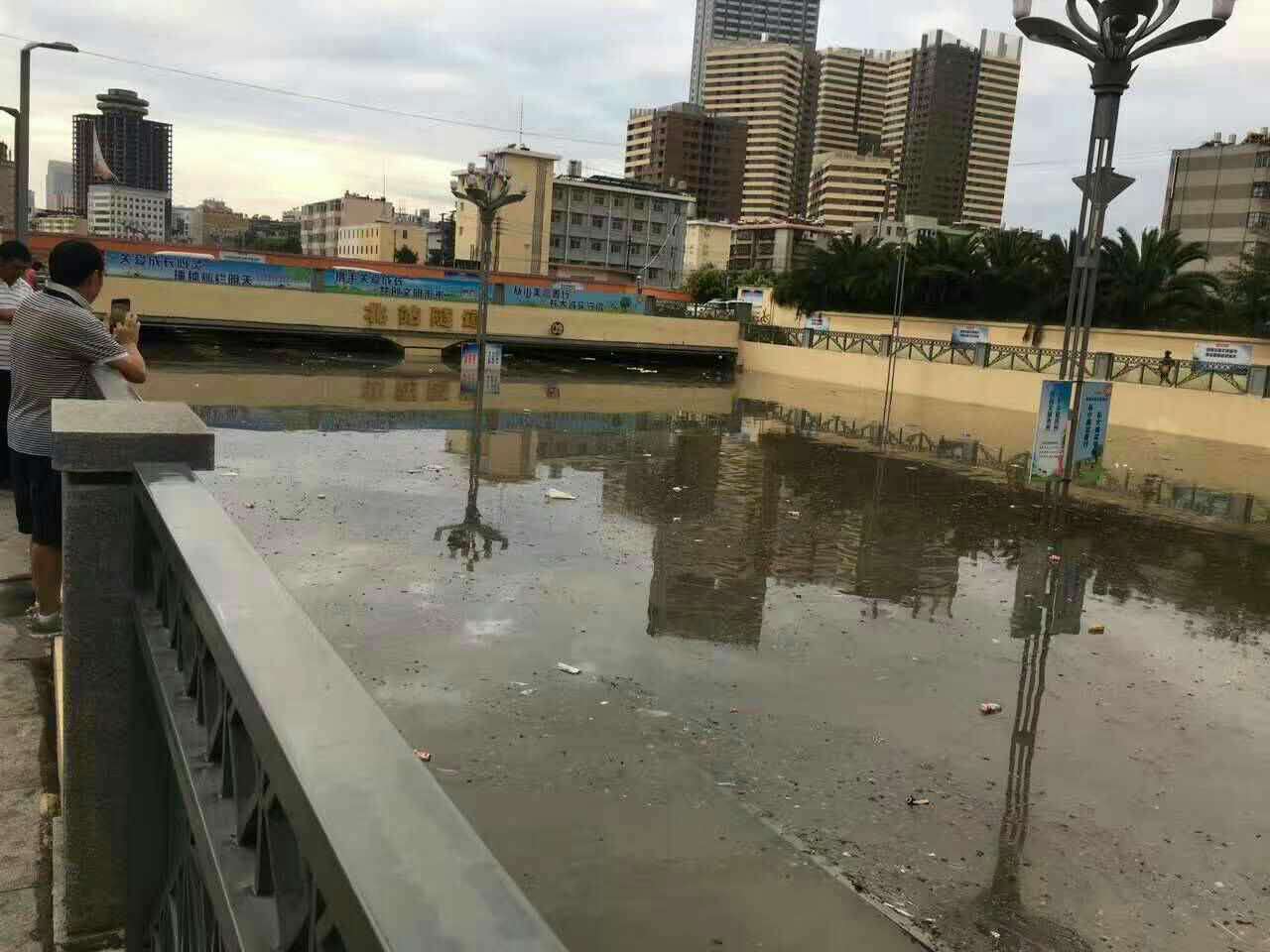 史诗级巨作：陪你到昆明看一看海