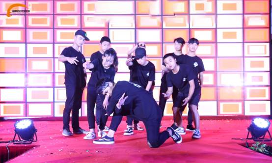 “双节”悄然至 燃爆新东方