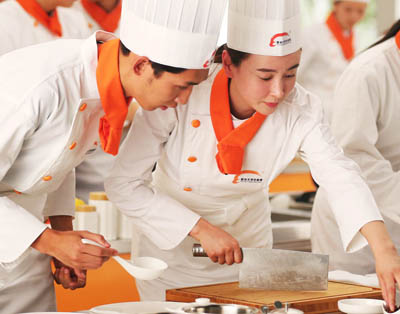 学厨师不愁找不到好工作！