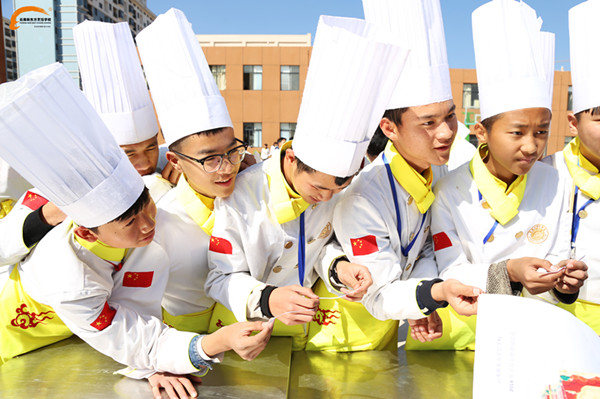 【浓情元宵】新东方游园记